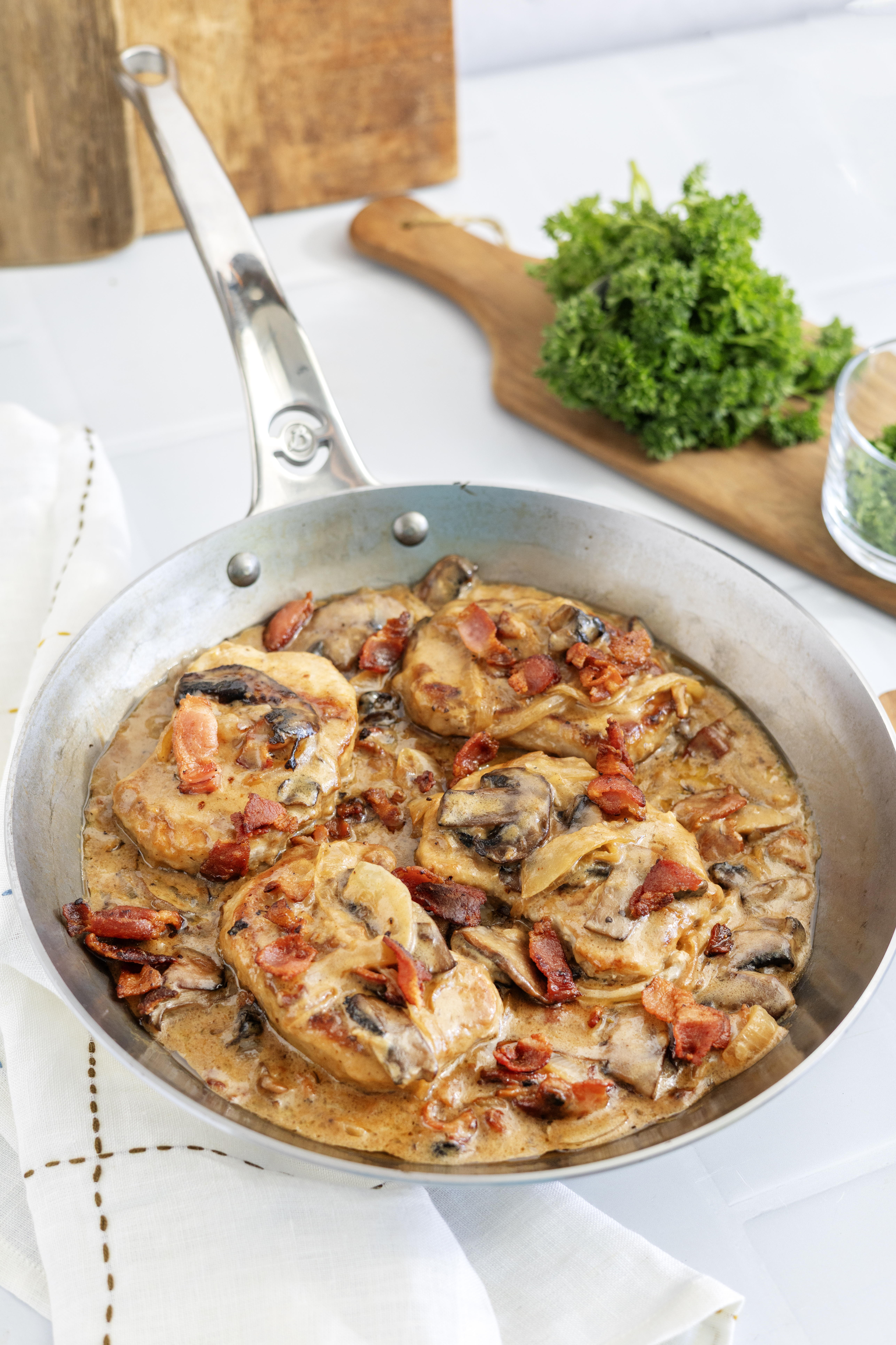 Creamy Garlic Pork Chops