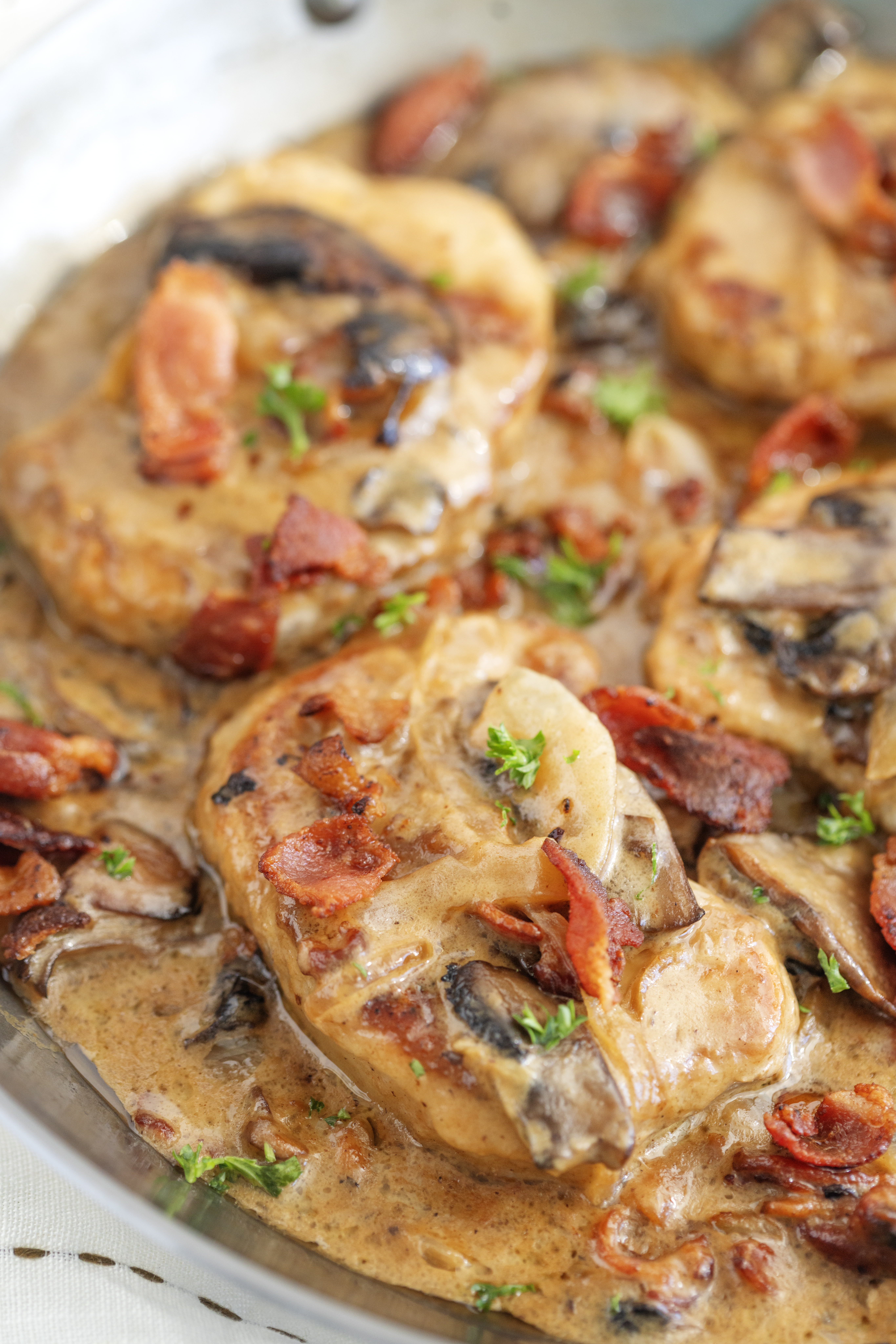 Creamy Garlic Pork Chops