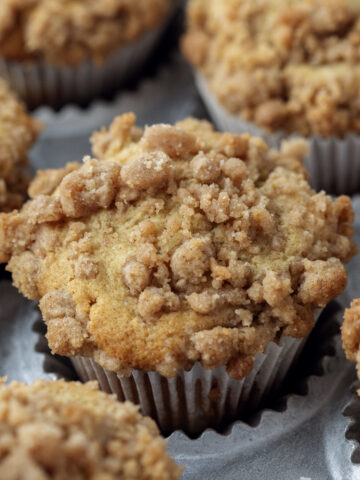 Peach Muffins with Crumb Topping