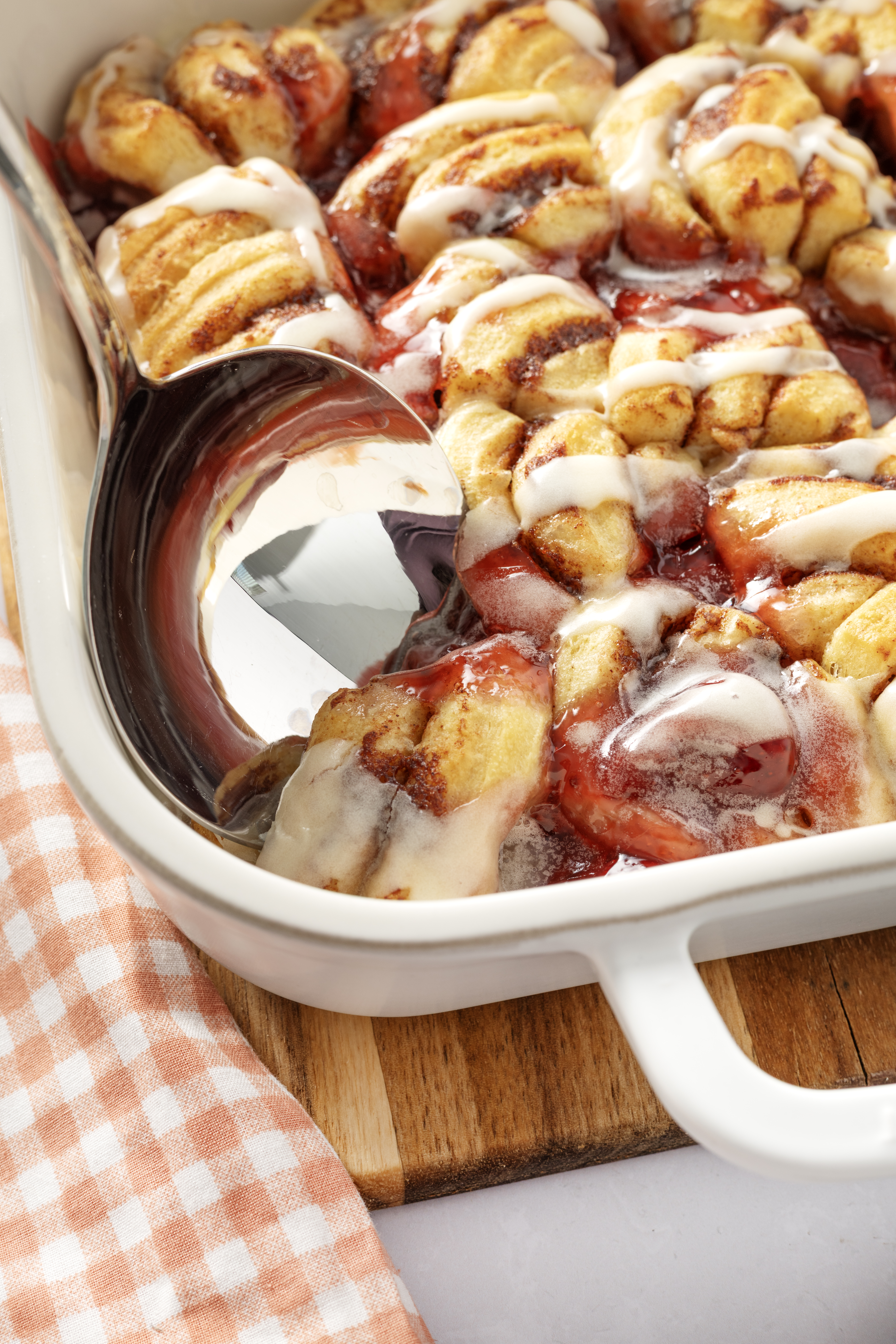 Strawberry Cinnamon Roll Bake