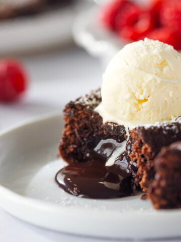 Easy Chocolate Lava Cake