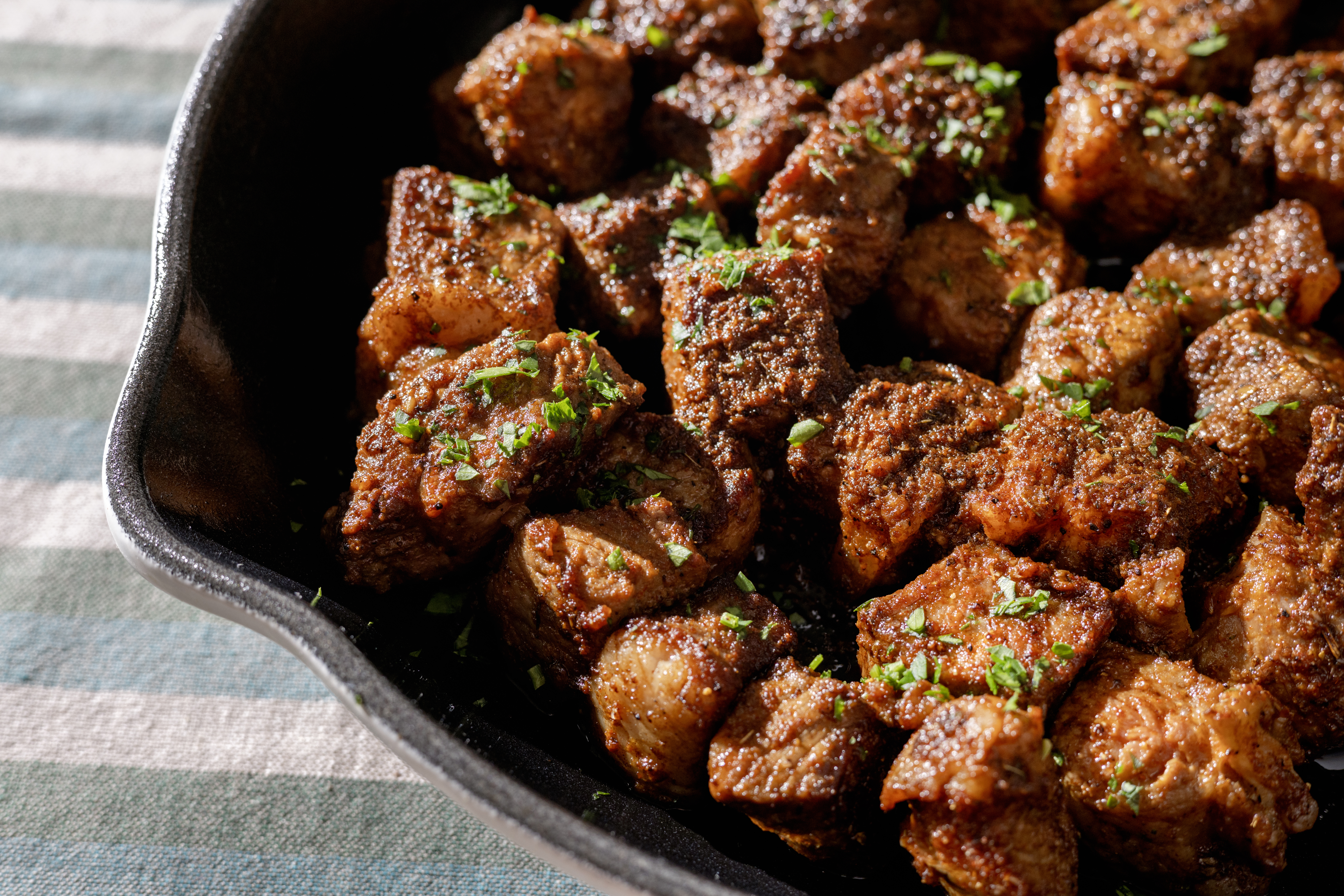 Cajun Garlic Butter Steak Bites