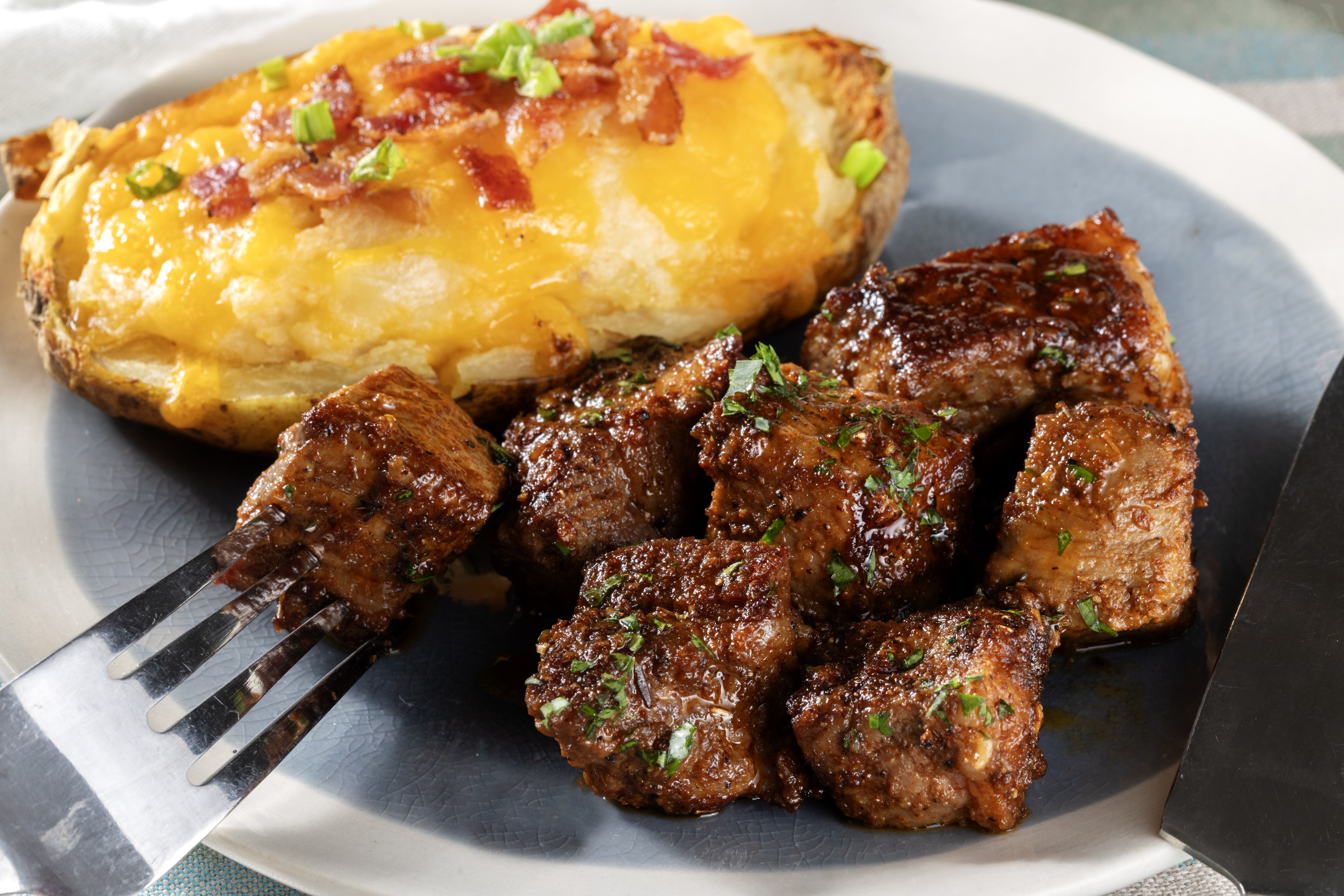 Cajun Garlic Butter Steak Bites