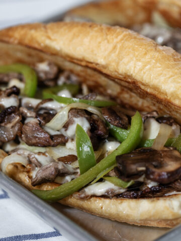 Easy Classic Philly Cheesesteak