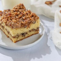 Easy Pecan Breakfast Coffee Cake