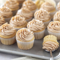 Easy Snickerdoodle Cupcakes