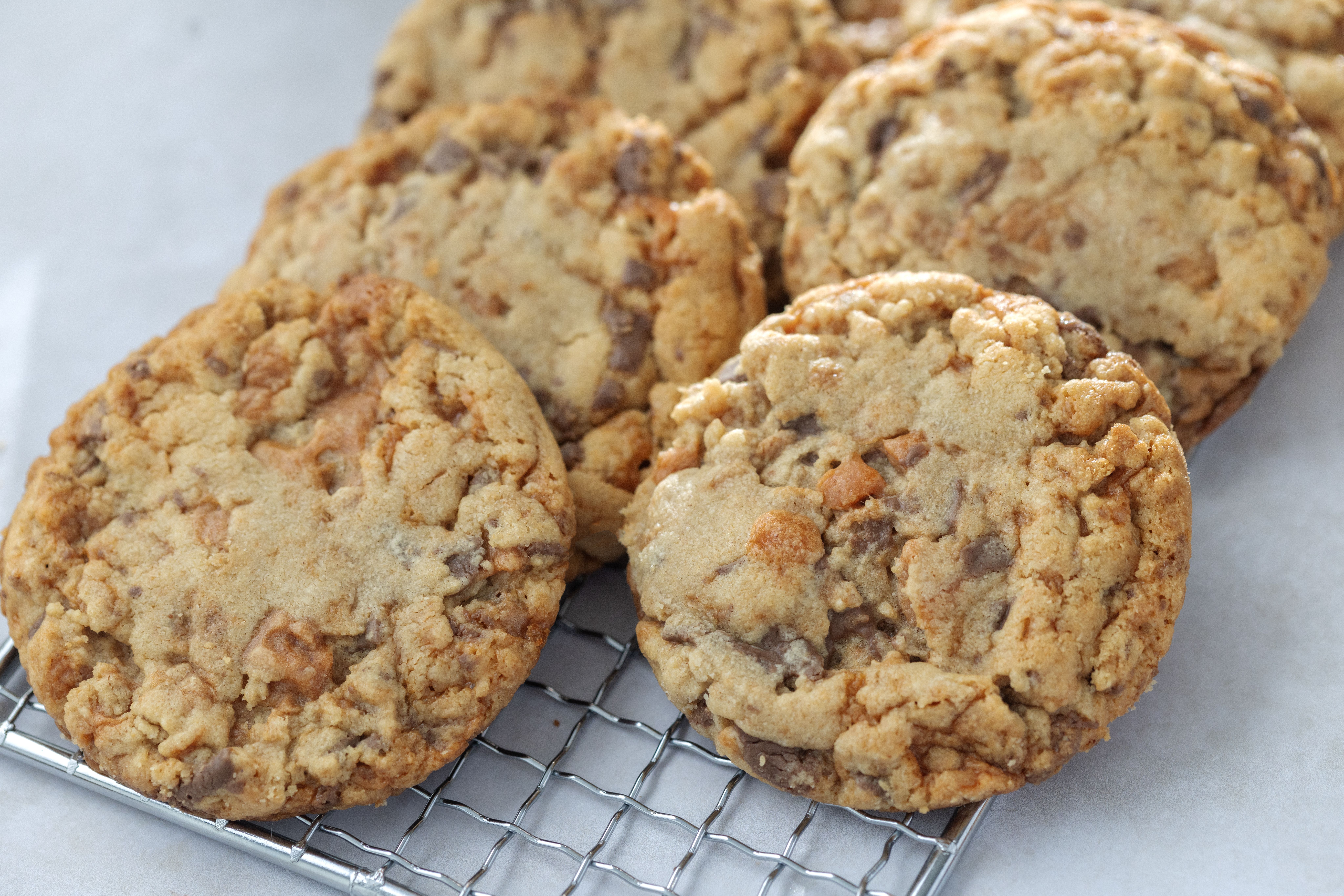 Peanut Butter Butterfinger Cookies