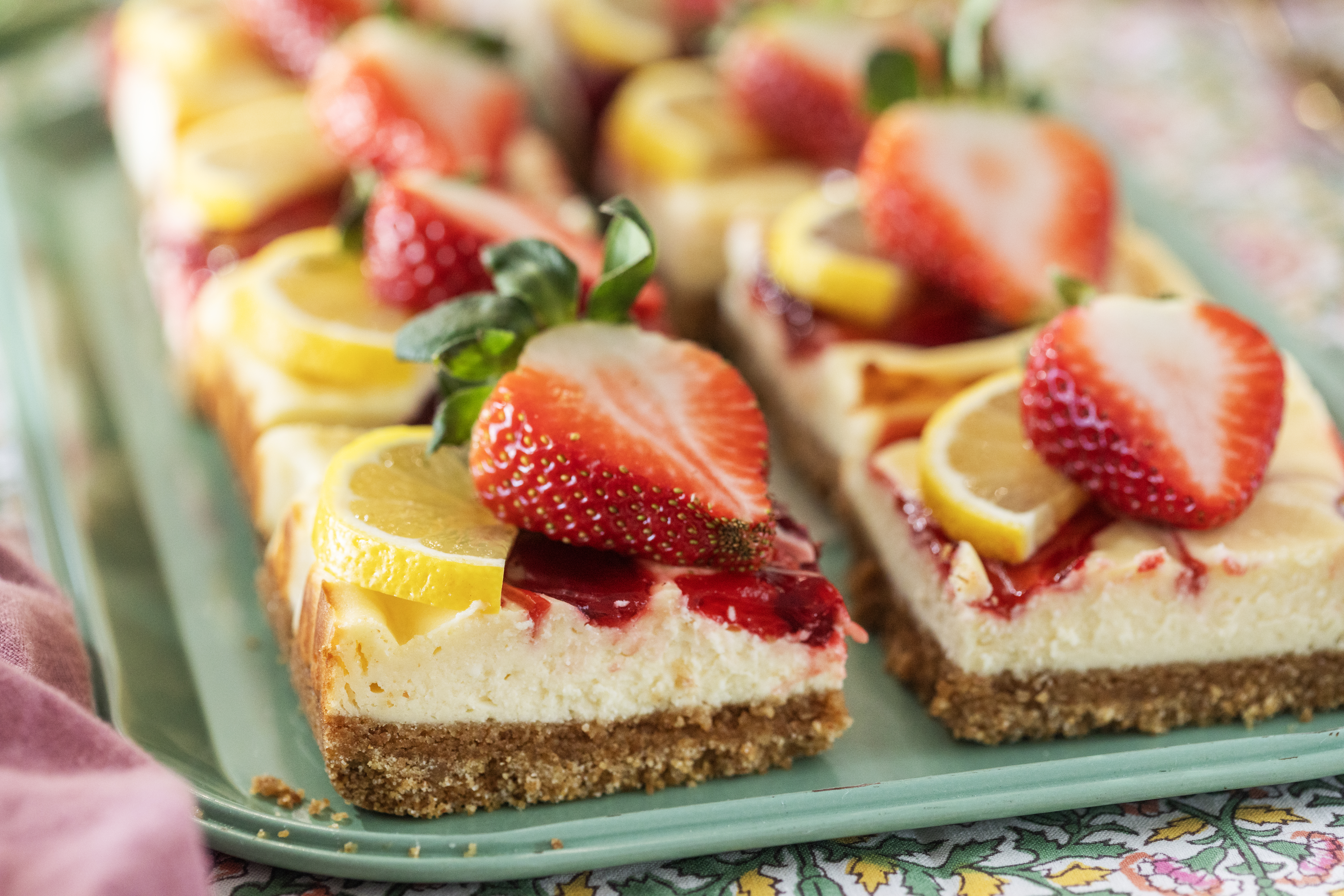 Strawberry Lemonade Cheesecake Bars