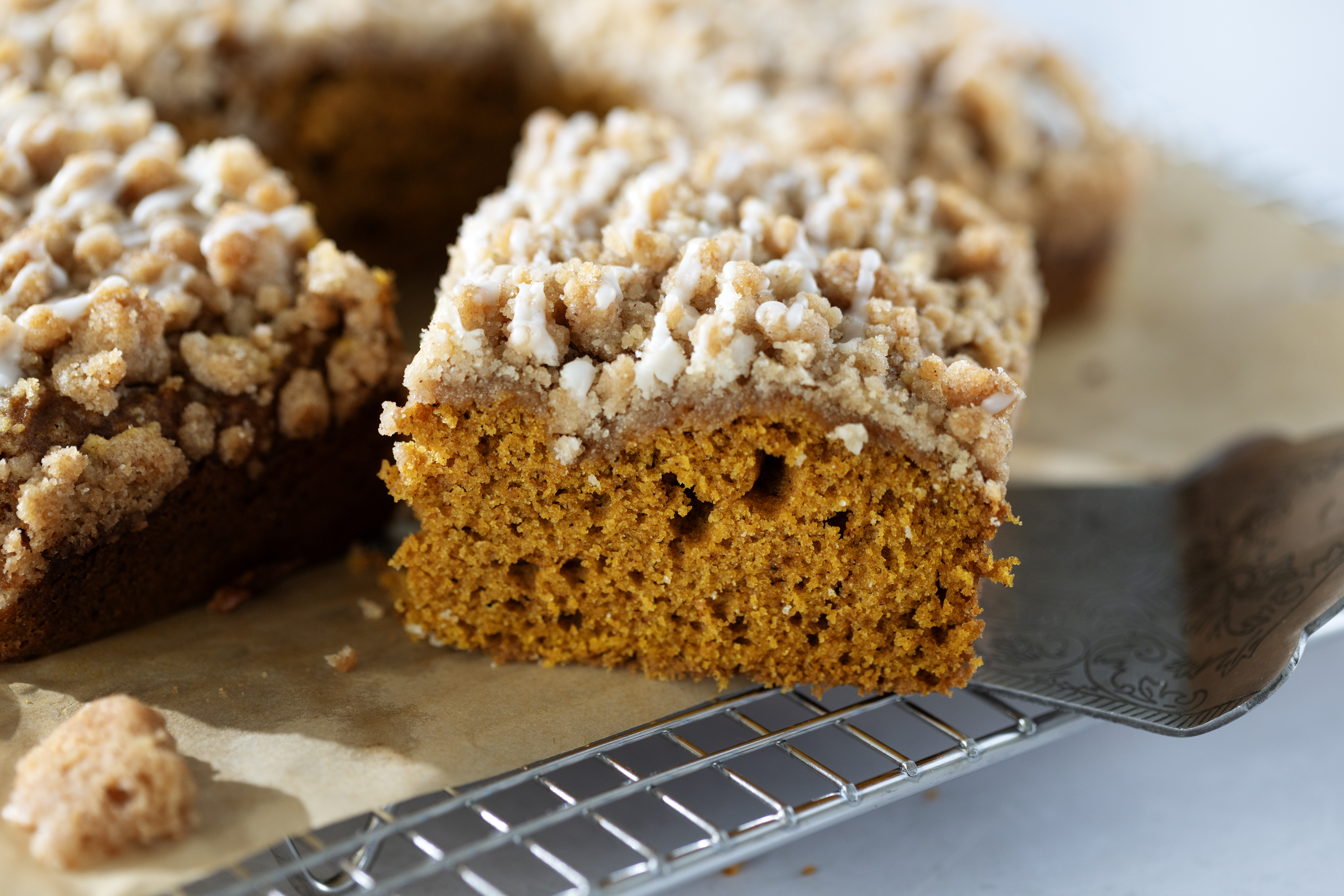 Easy Pumpkin Coffee Cake