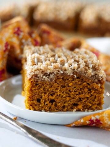 Easy Pumpkin Coffee Cake