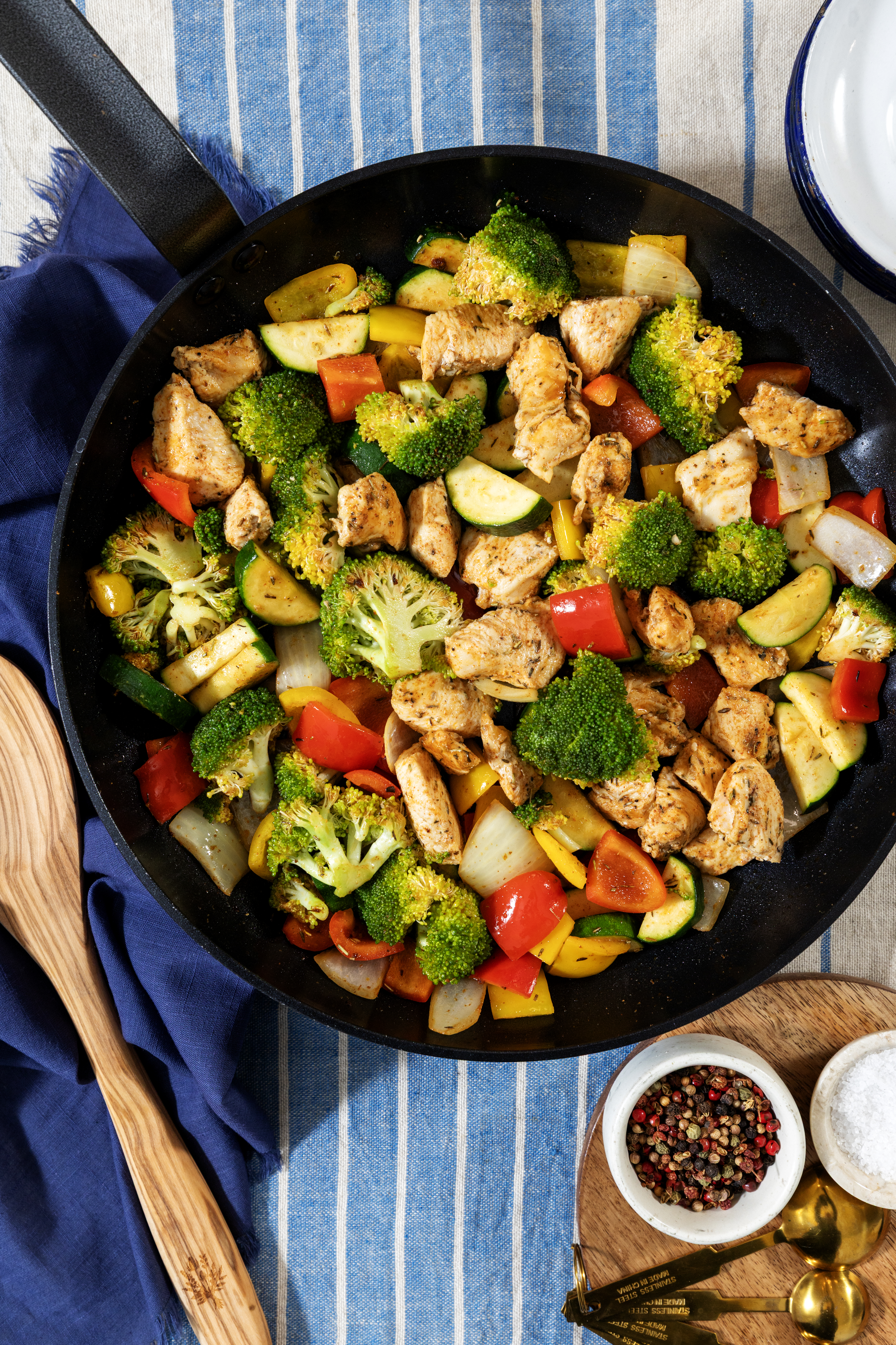 Healthy Chicken and Vegetables Skillet
