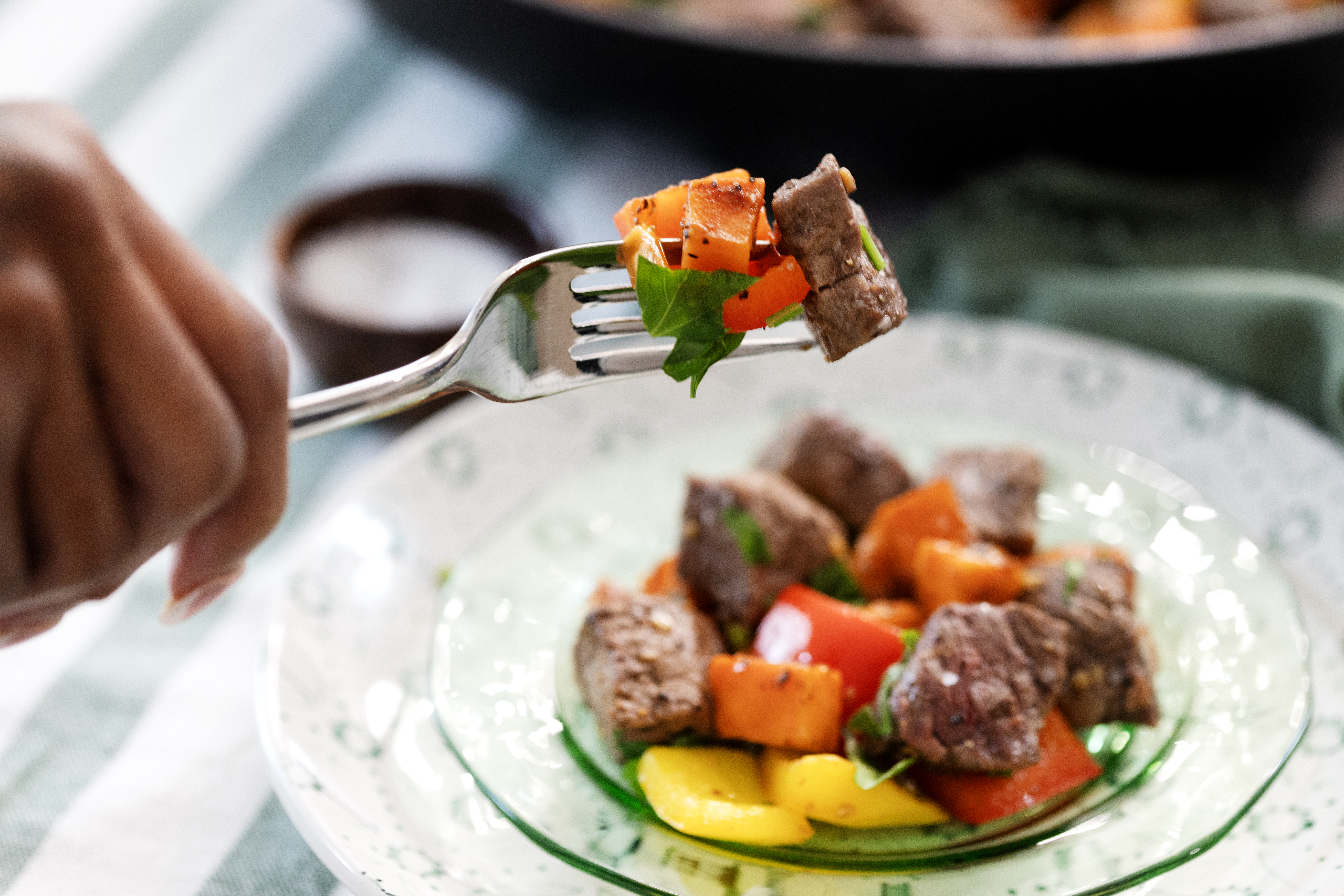 Healthy Steak Bites with Sweet Potatoes and Bell Peppers