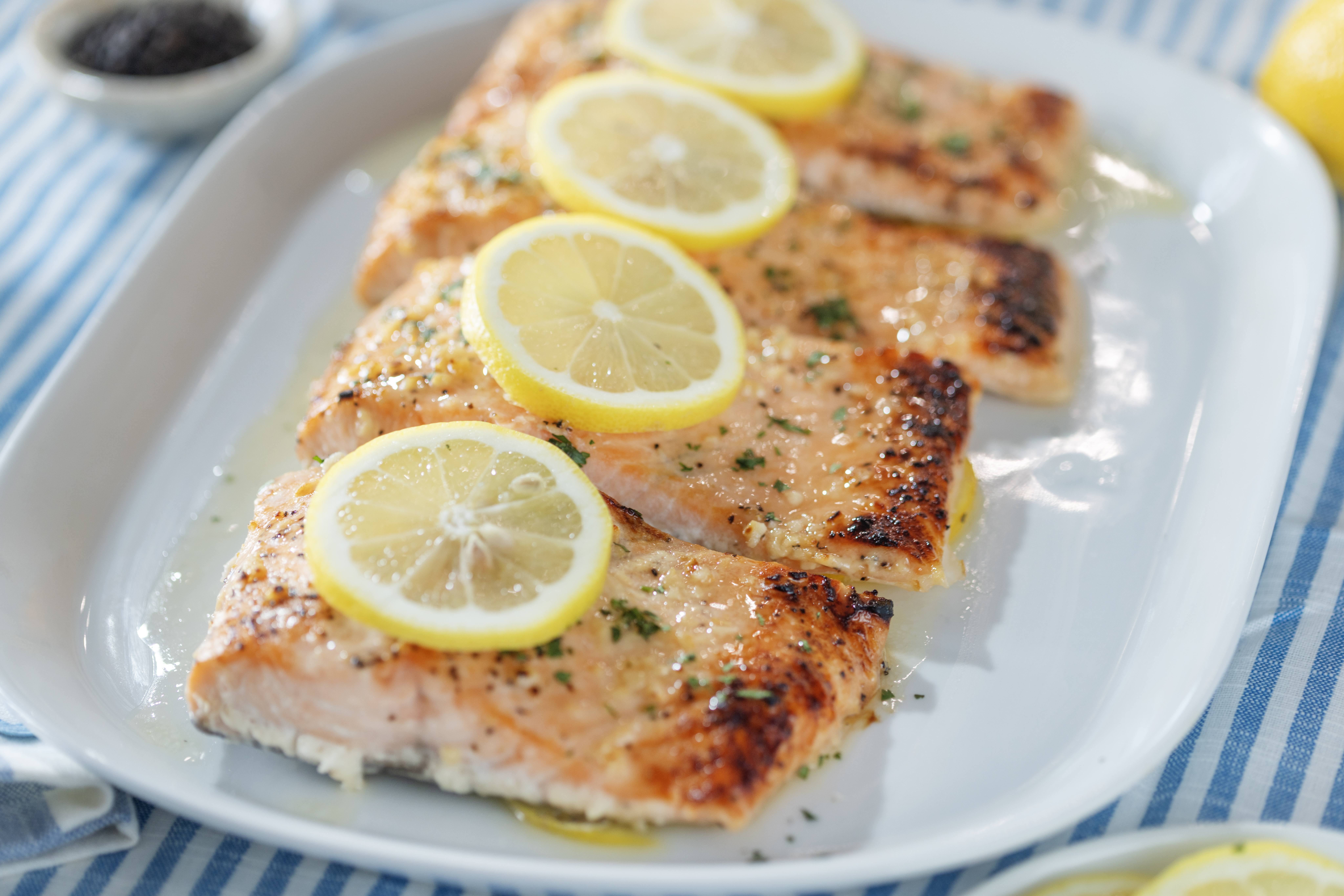 Baked Lemon Garlic Salmon