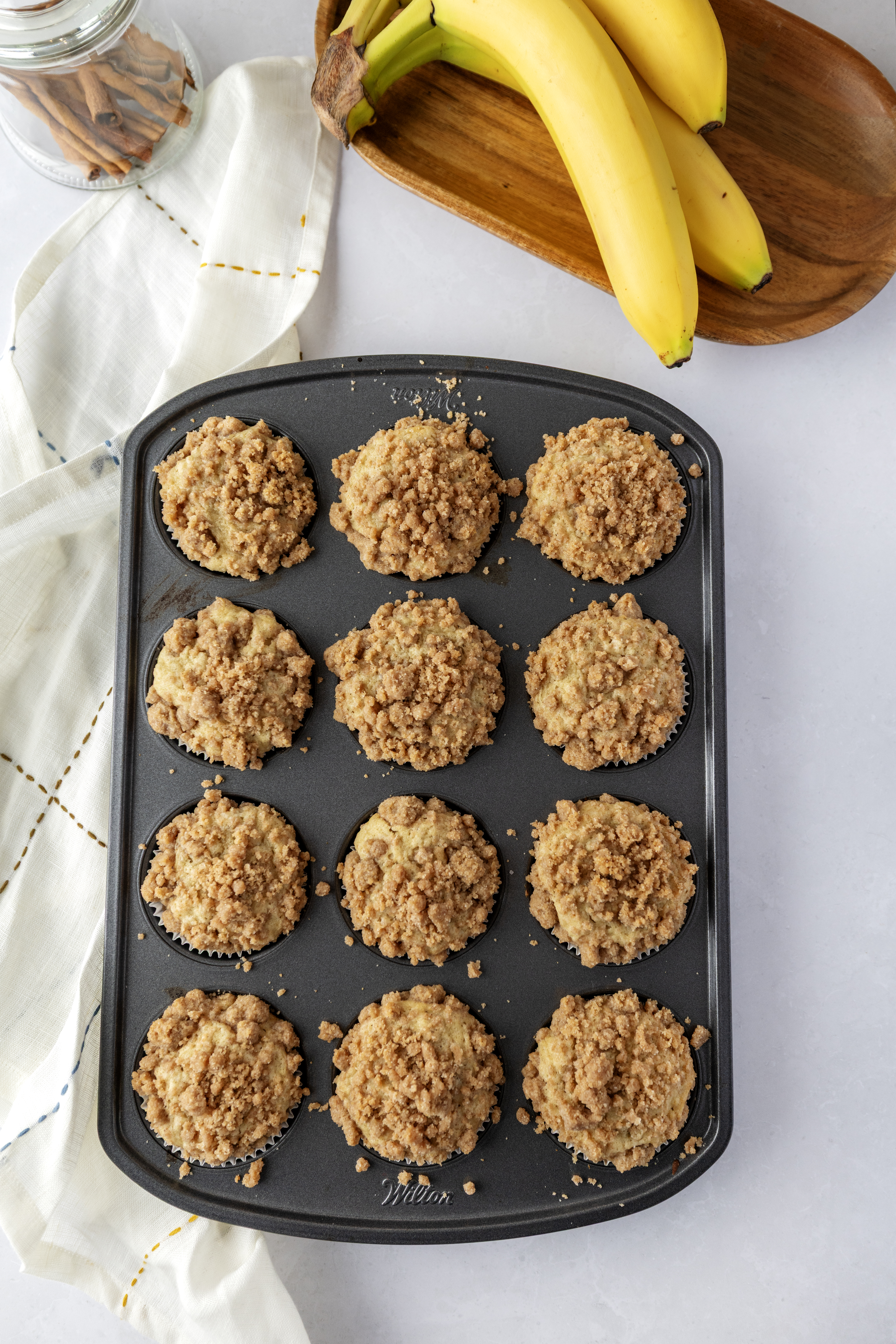 Banana Muffins With Streusel Topping