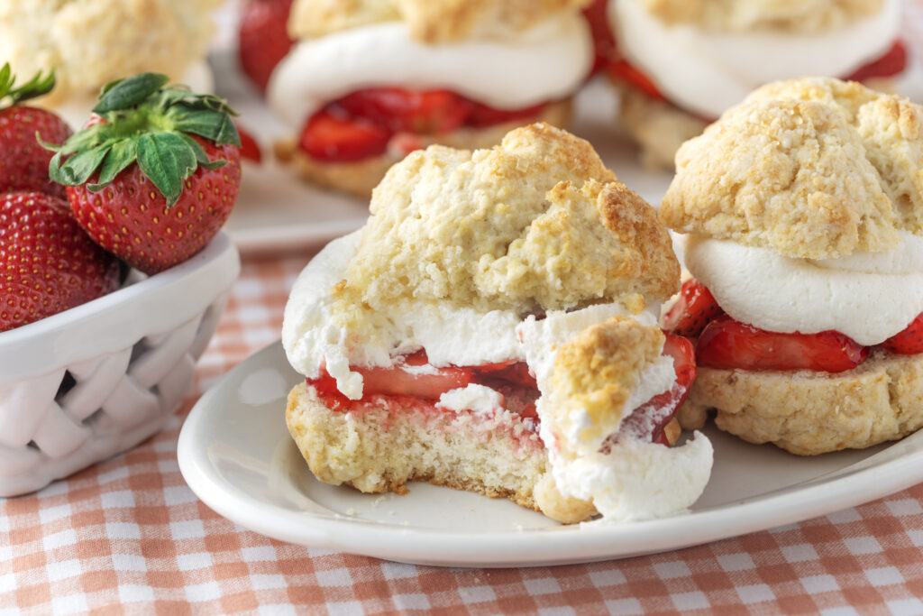 The Best Strawberry Shortcake - Krystel's Cooking