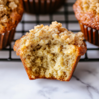 Banana Muffins With Crumb Topping