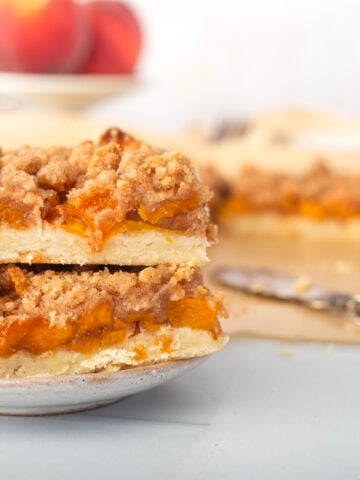 Easy Peach Pie Bars