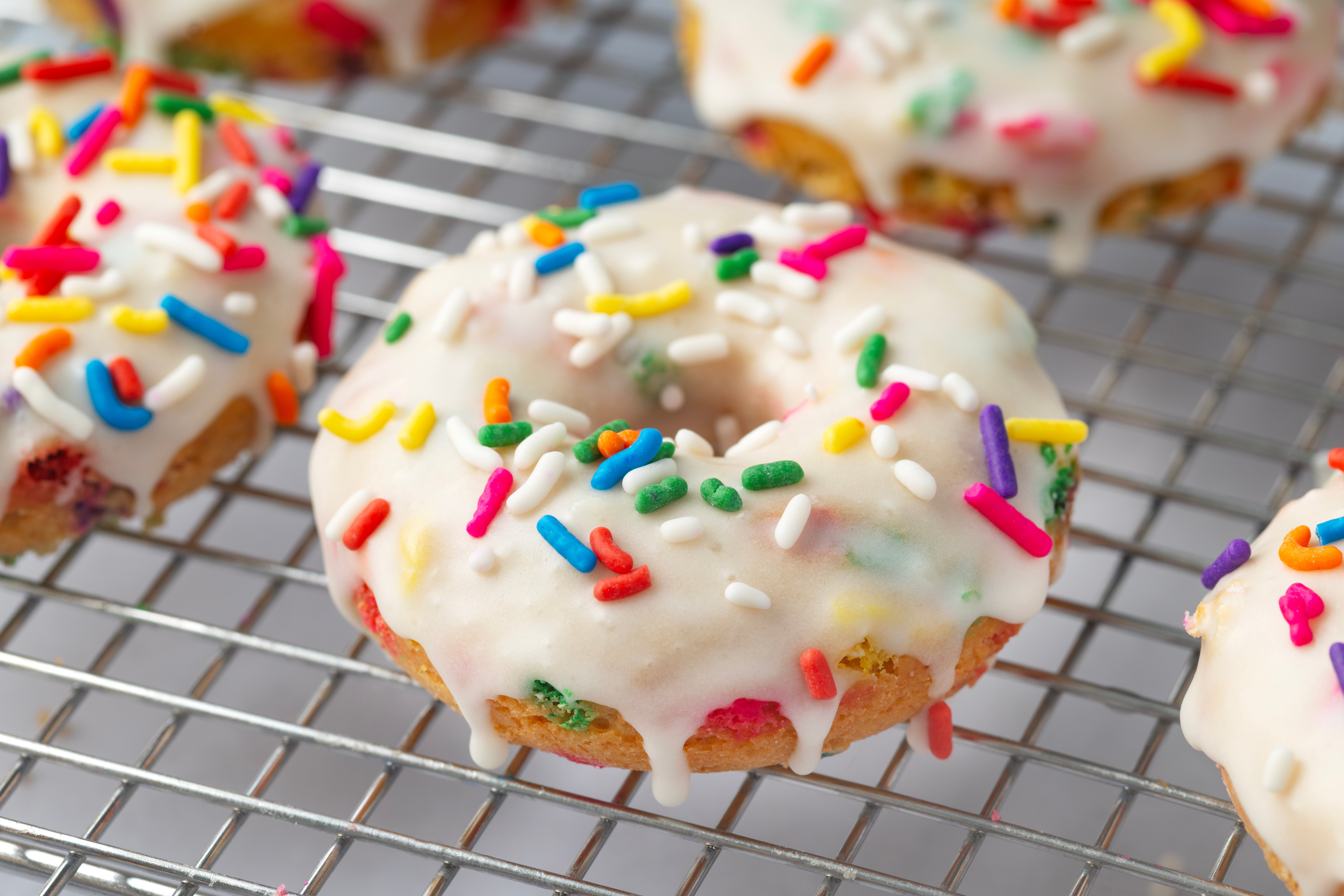Easy Baked Funfetti Donuts