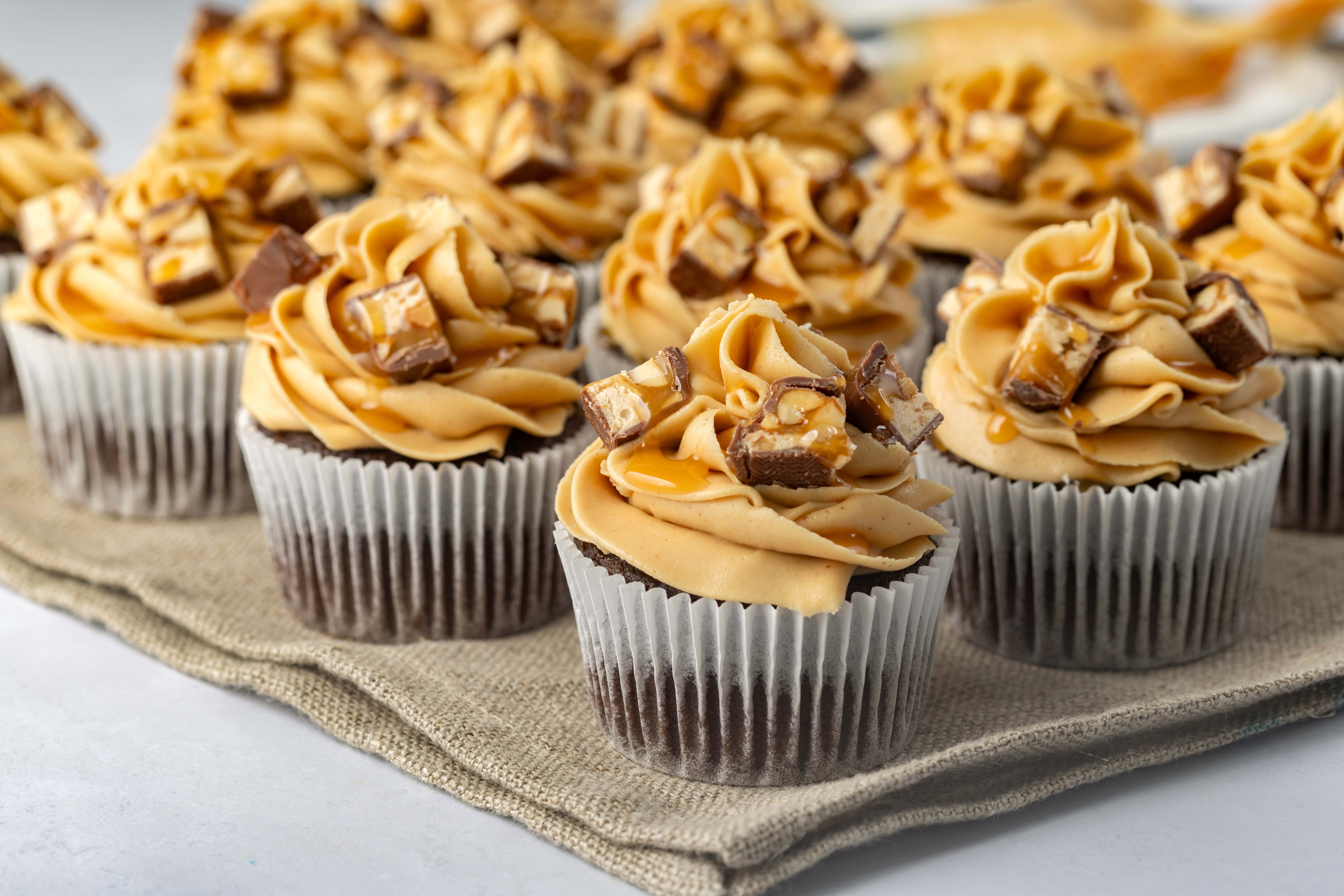 Chocolate Snickers Cupcakes