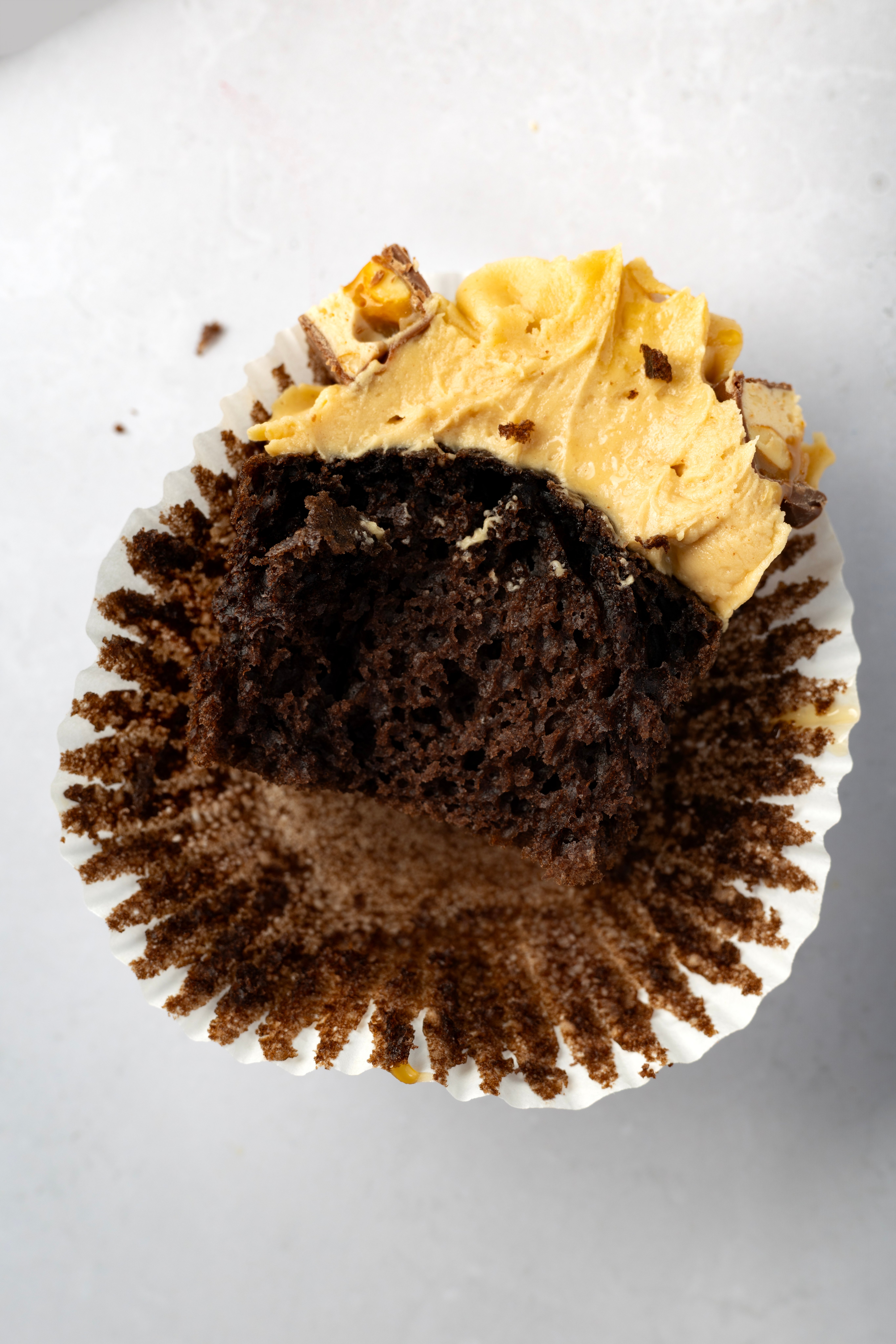 Chocolate Snickers Cupcakes