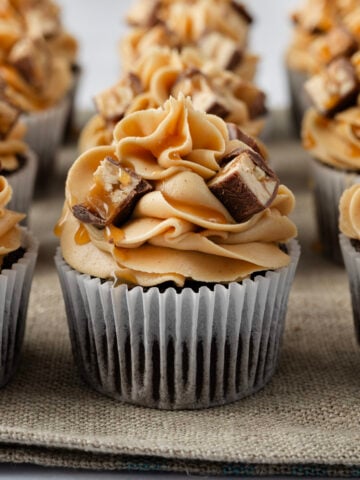 Chocolate Snickers Cupcakes