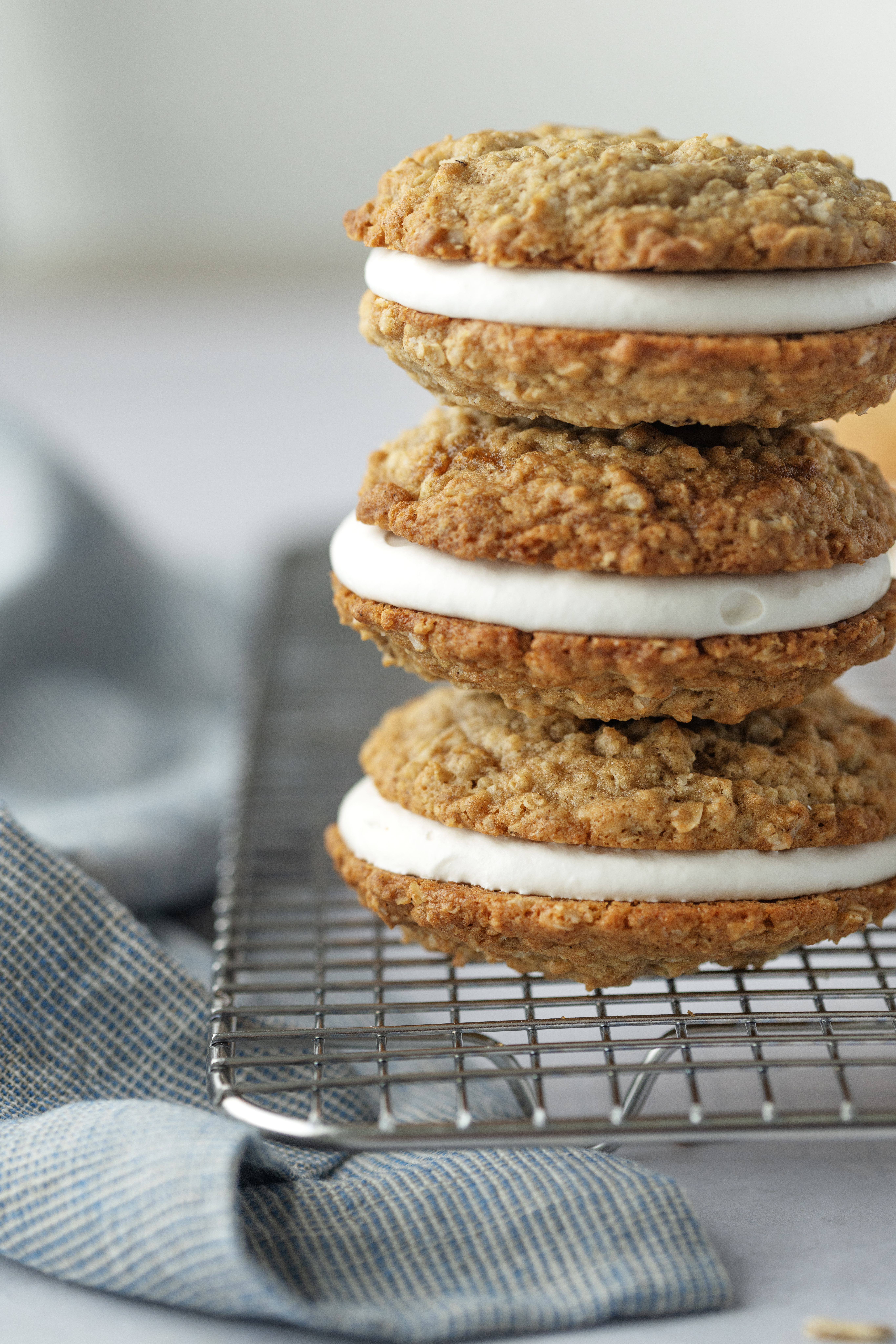 Easy Oatmeal Cream Pies