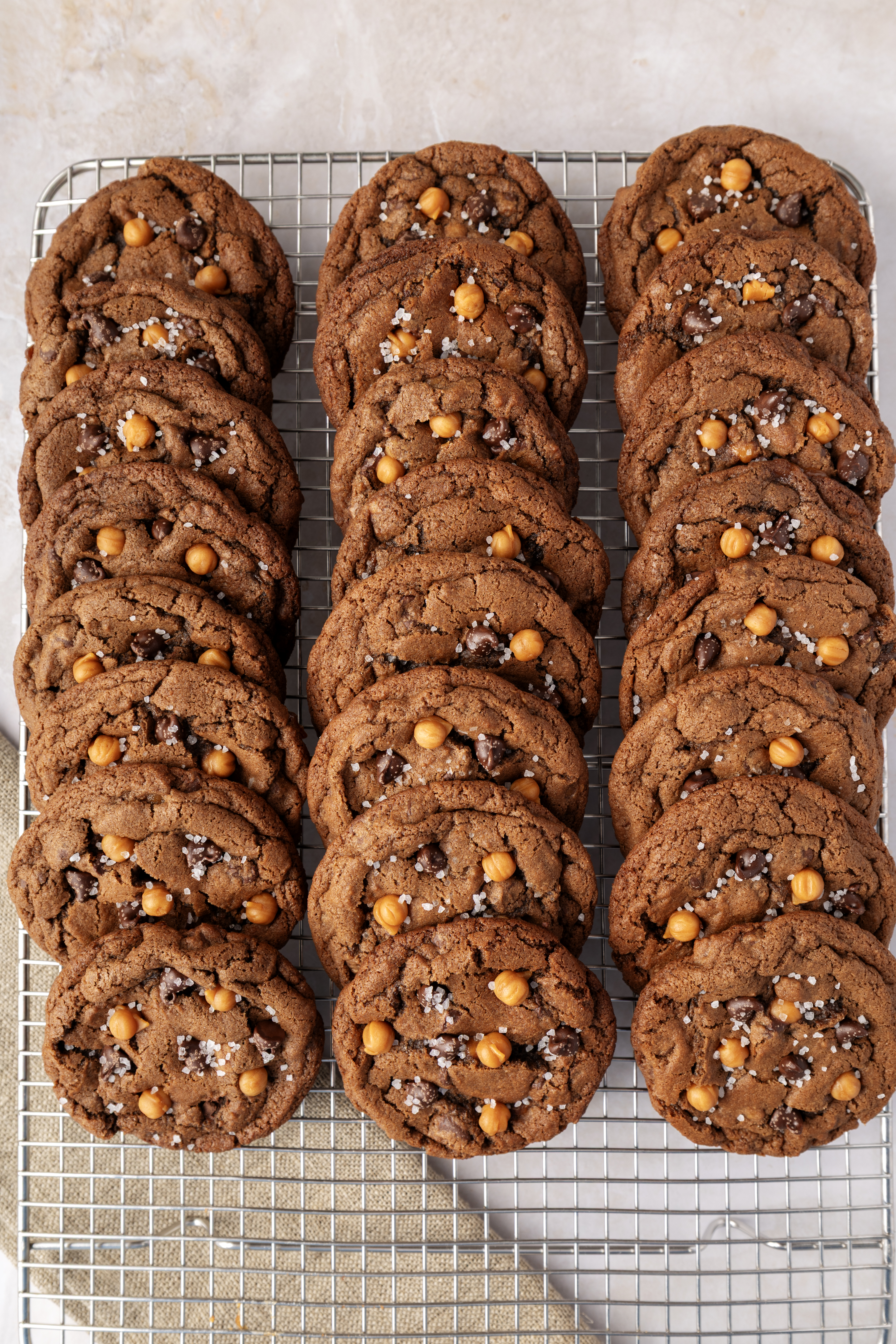 Easy Chocolate Salted Caramel Cookies