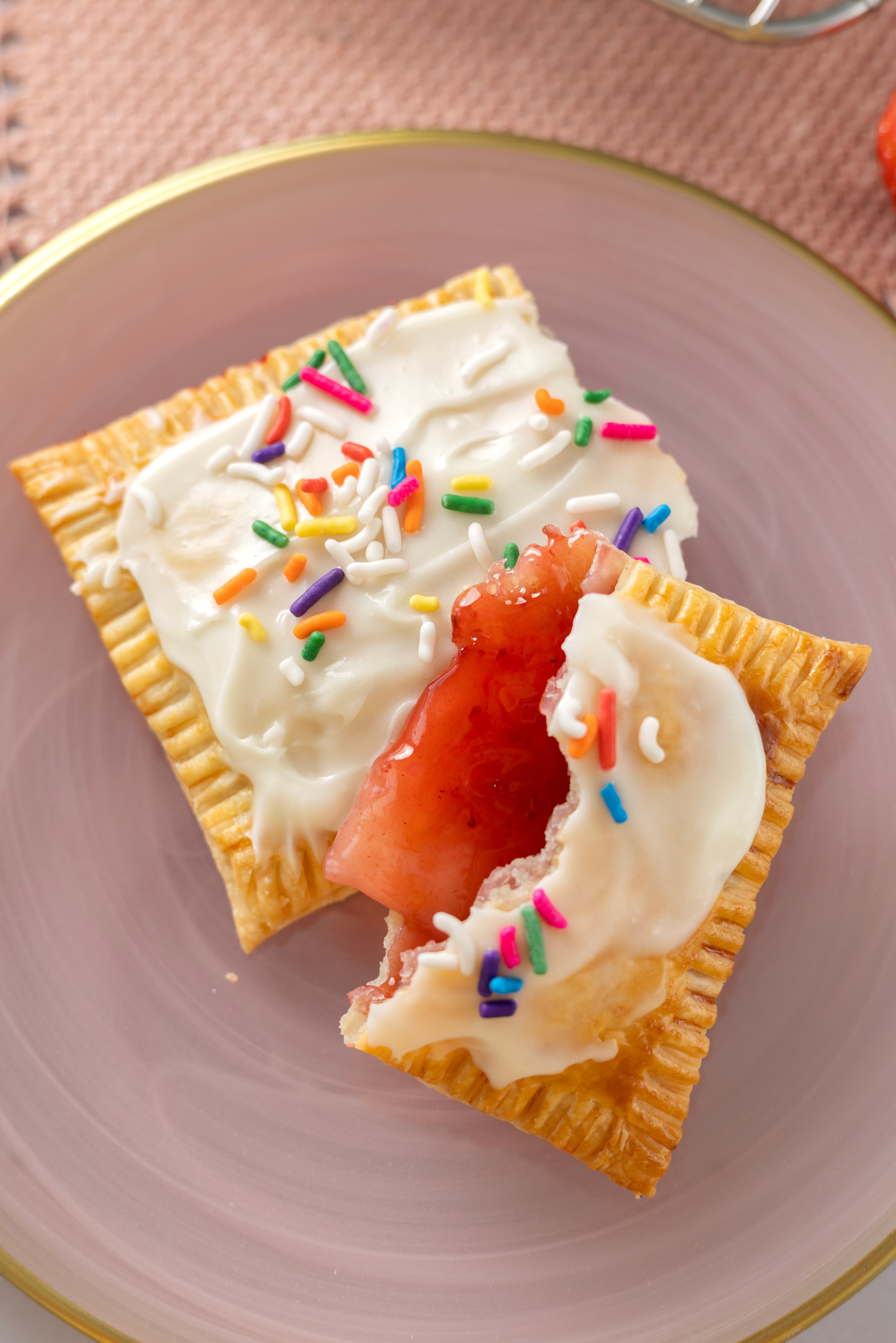 Homemade Strawberry Pop-Tarts
